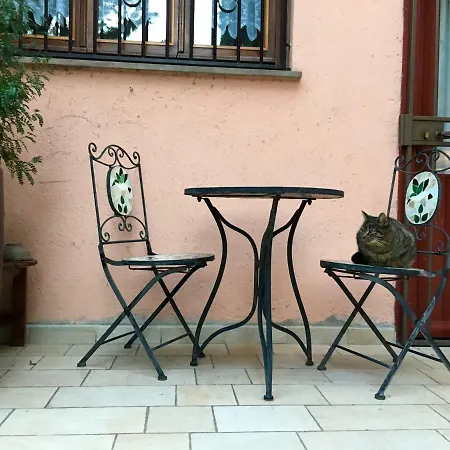 Villa Altavista - *
